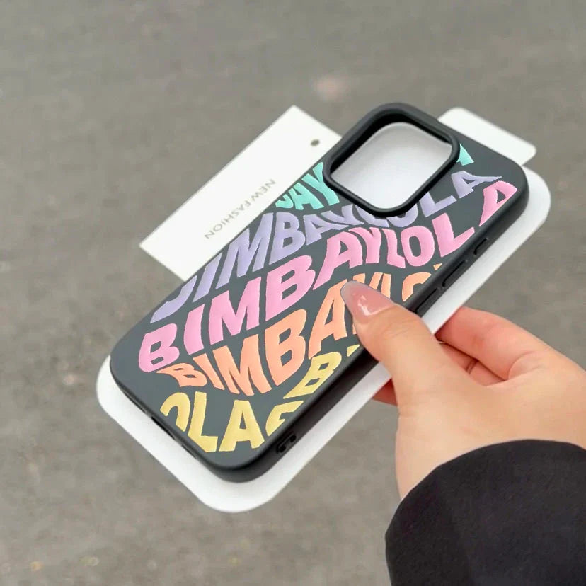 Funda para teléfono negra minimalista con letras BYL ✨