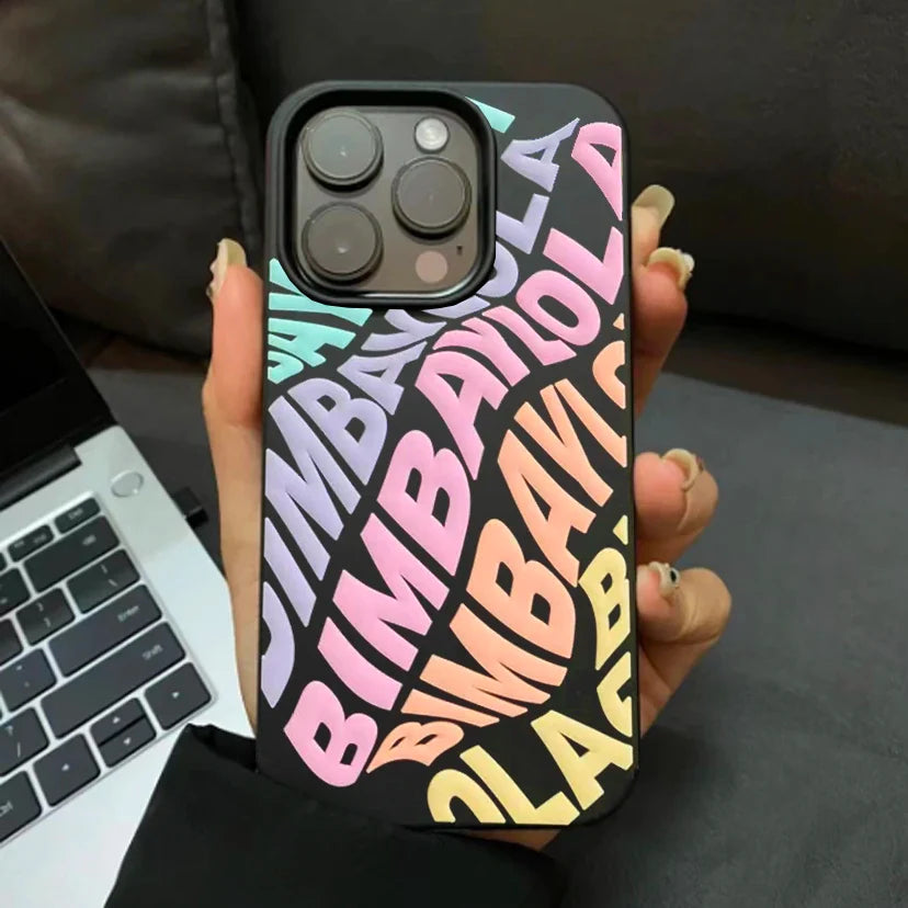 Funda para teléfono negra minimalista con letras BYL ✨