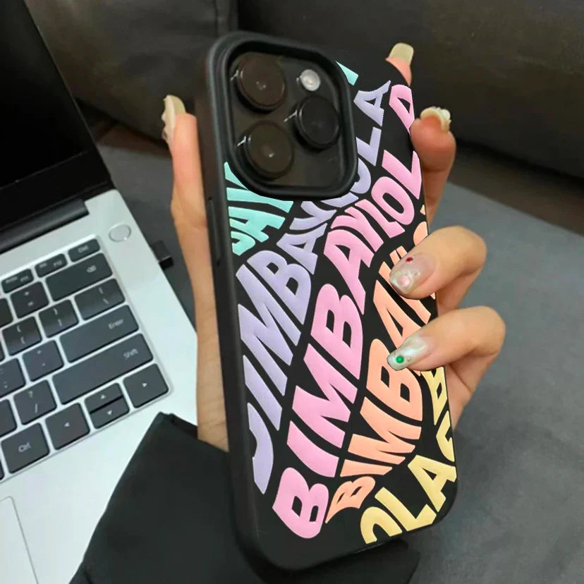 Funda para teléfono negra minimalista con letras BYL ✨